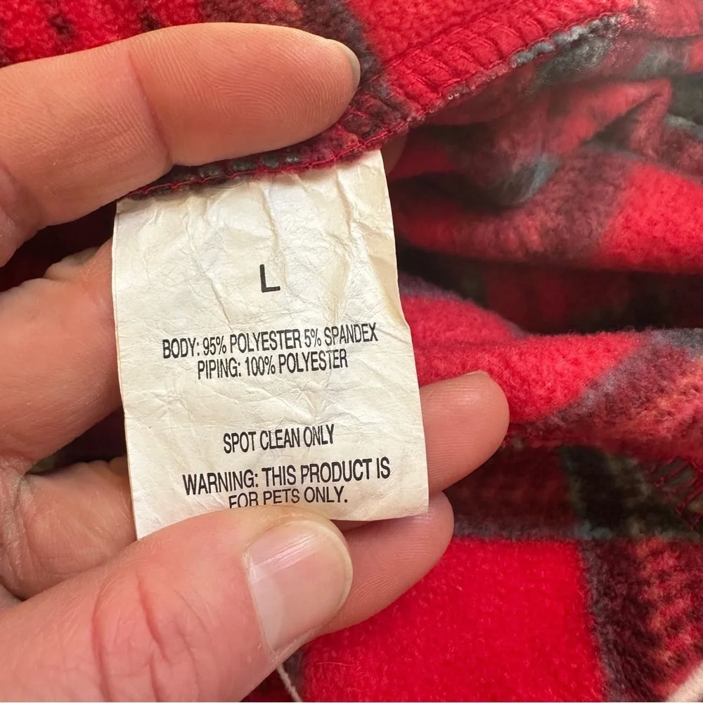 N/A red plaid
